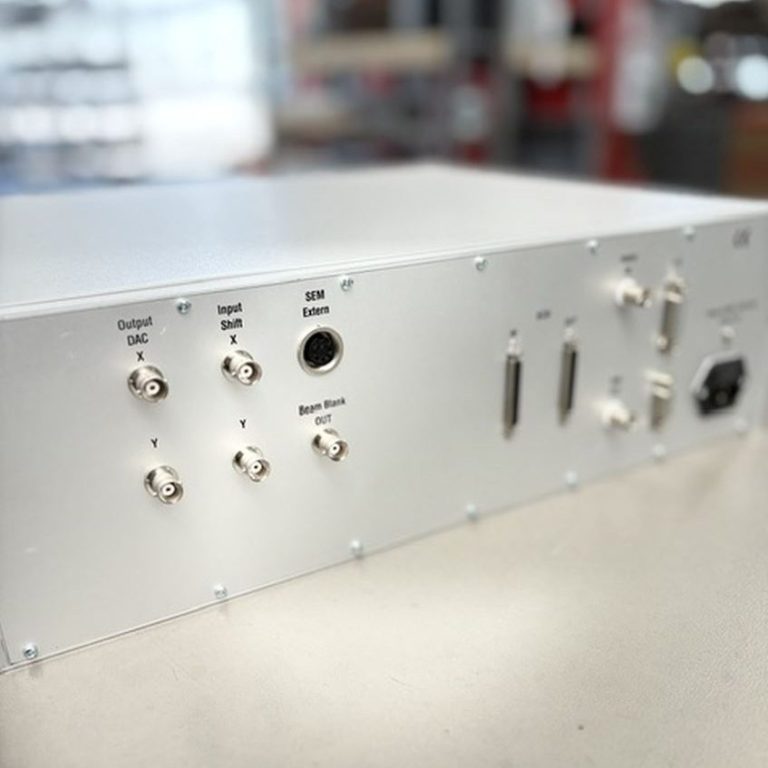 Advanced SEM/FIB Nanolitography System - ELPHY7 backside view